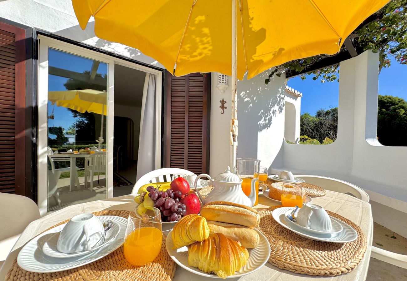 Appartement à Albufeira - ALBUFEIRA BALAIA GOLF VILAGE 8 WITH POOL by Homing