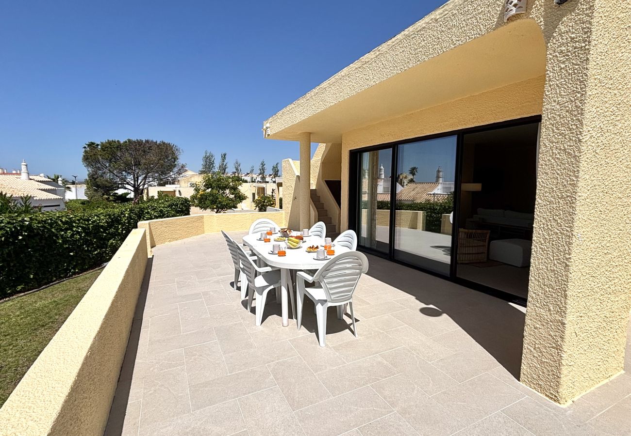 Appartement à Vilamoura - VILAMOURA GOLF VILLA 4 WITH POOL by HOMING