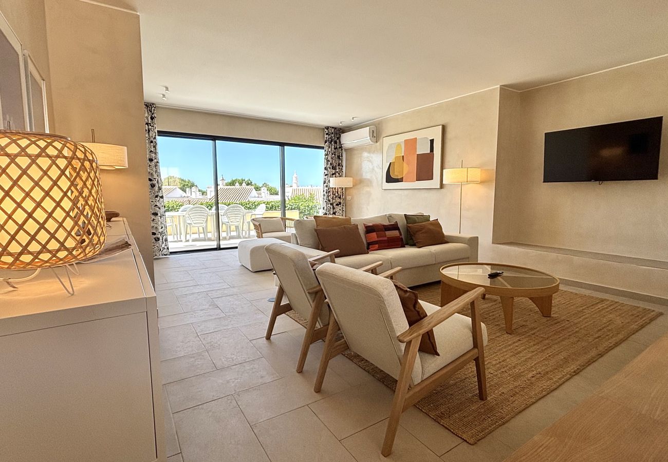 Appartement à Vilamoura - VILAMOURA GOLF VILLA 4 WITH POOL by HOMING