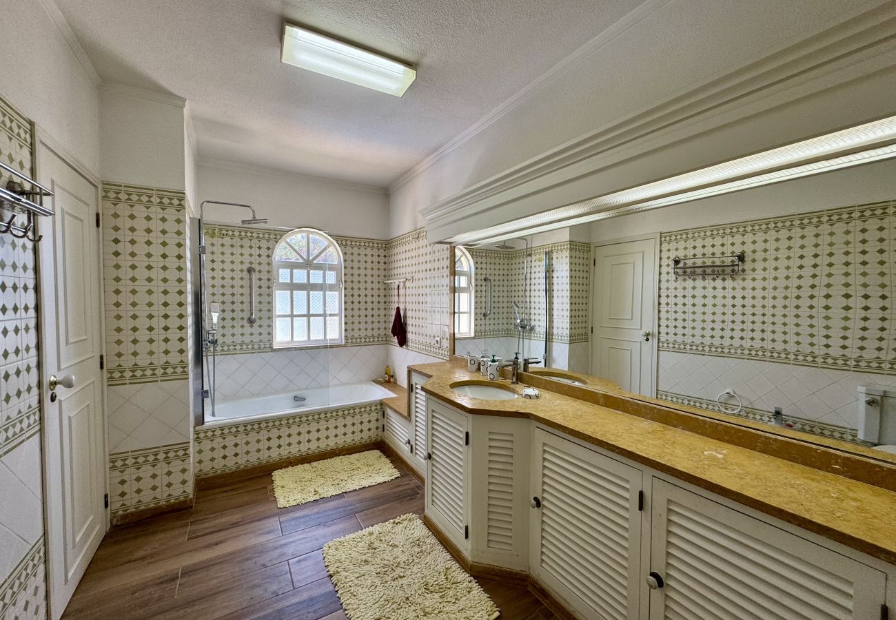 Appartement à Vilamoura - VILAMOURA BROWNS 2 WITH POOL by HOMING