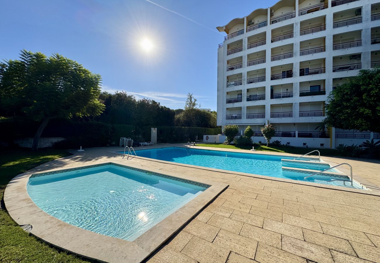Appartement à Vilamoura - VILAMOURA GOLF APARTMENT 4 WITH POOL by HOMING