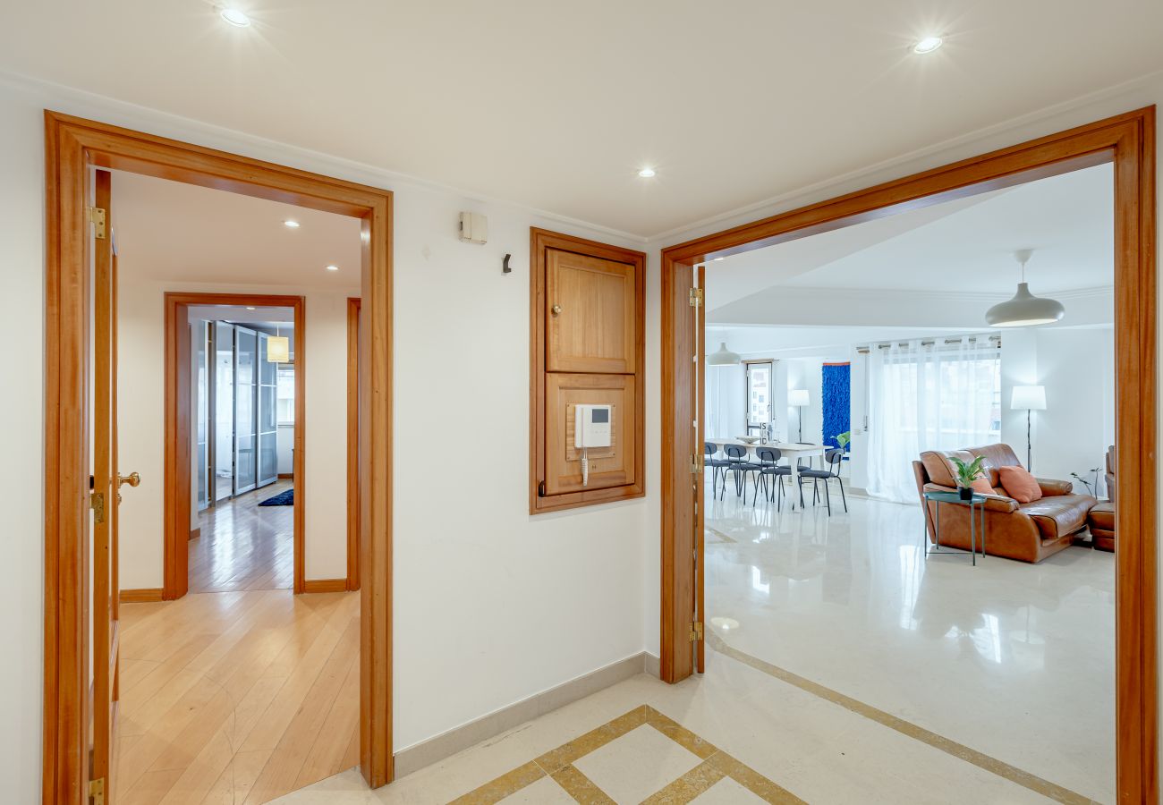 Appartement à Lisbonne - LARANJEIRAS GRAND APARTEMENT WITH PARKING by Homin